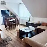 Dom Wakacyjny Gajowka Z Ogrodem I Jacuzzi Na Wylacznosc * Rzyki