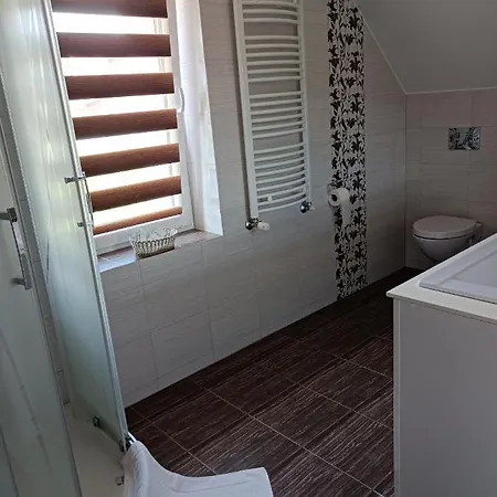 Gajowka Z Ogrodem I Jacuzzi Na Wylacznosc Apartment