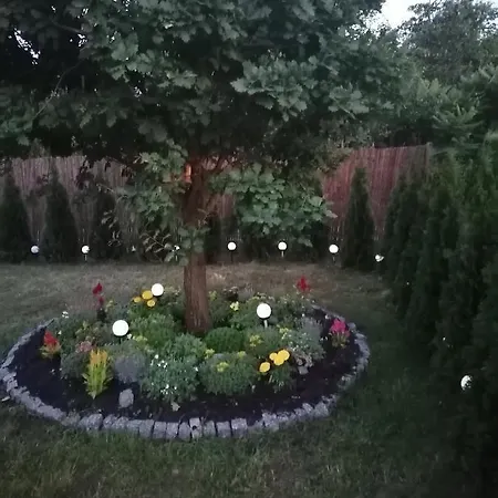 Gajowka Z Ogrodem I Jacuzzi Na Wylacznosc Apartment Rzyki
