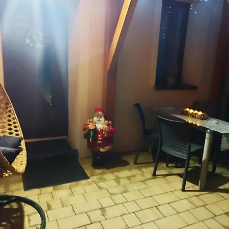 Dom Wakacyjny Gajowka Z Ogrodem I Jacuzzi Na Wylacznosc Rzyki
