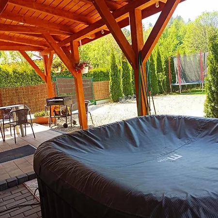 Apartment Gajowka Z Ogrodem I Jacuzzi Na Wylacznosc Rzyki