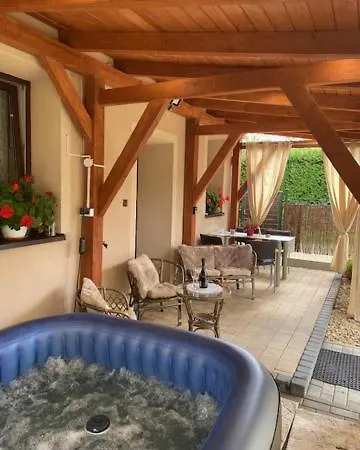 Gajowka Z Ogrodem I Jacuzzi Na Wylacznosc Rzyki